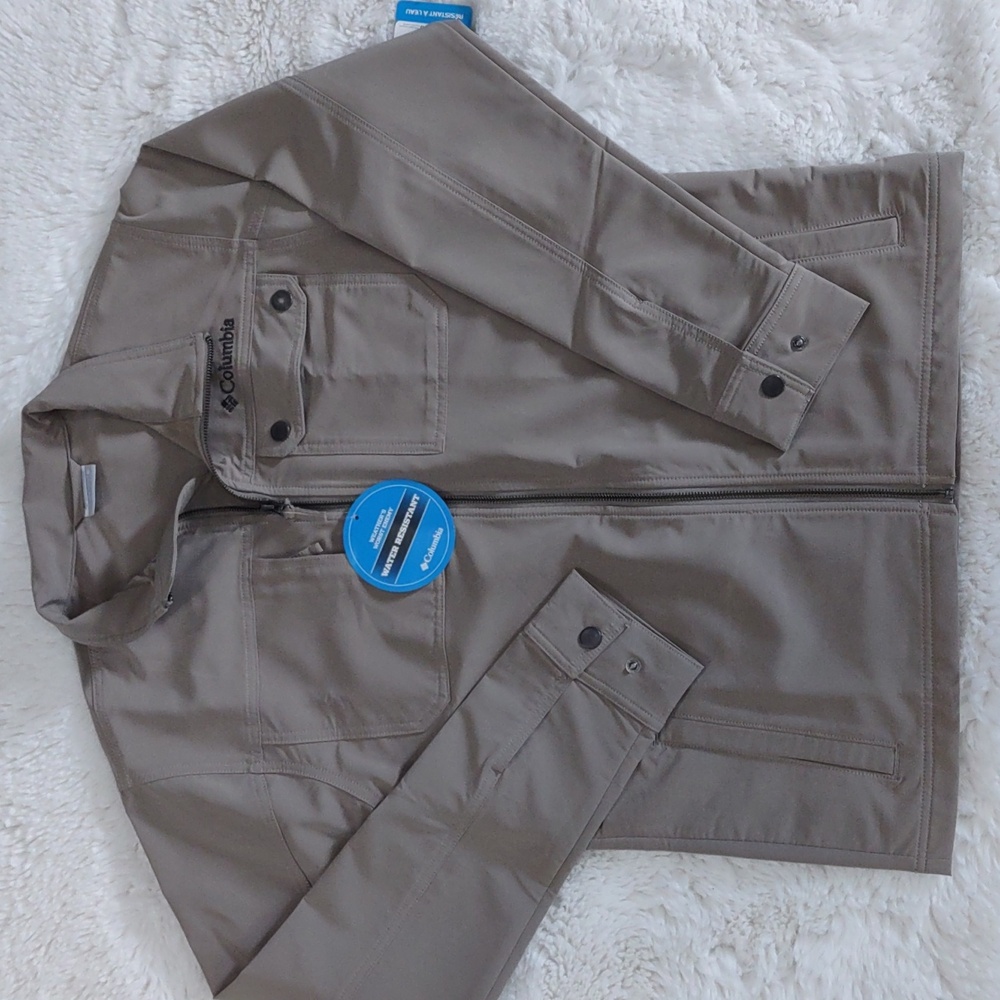 Columbia Water resistant Jacket - Picture 16 of 16